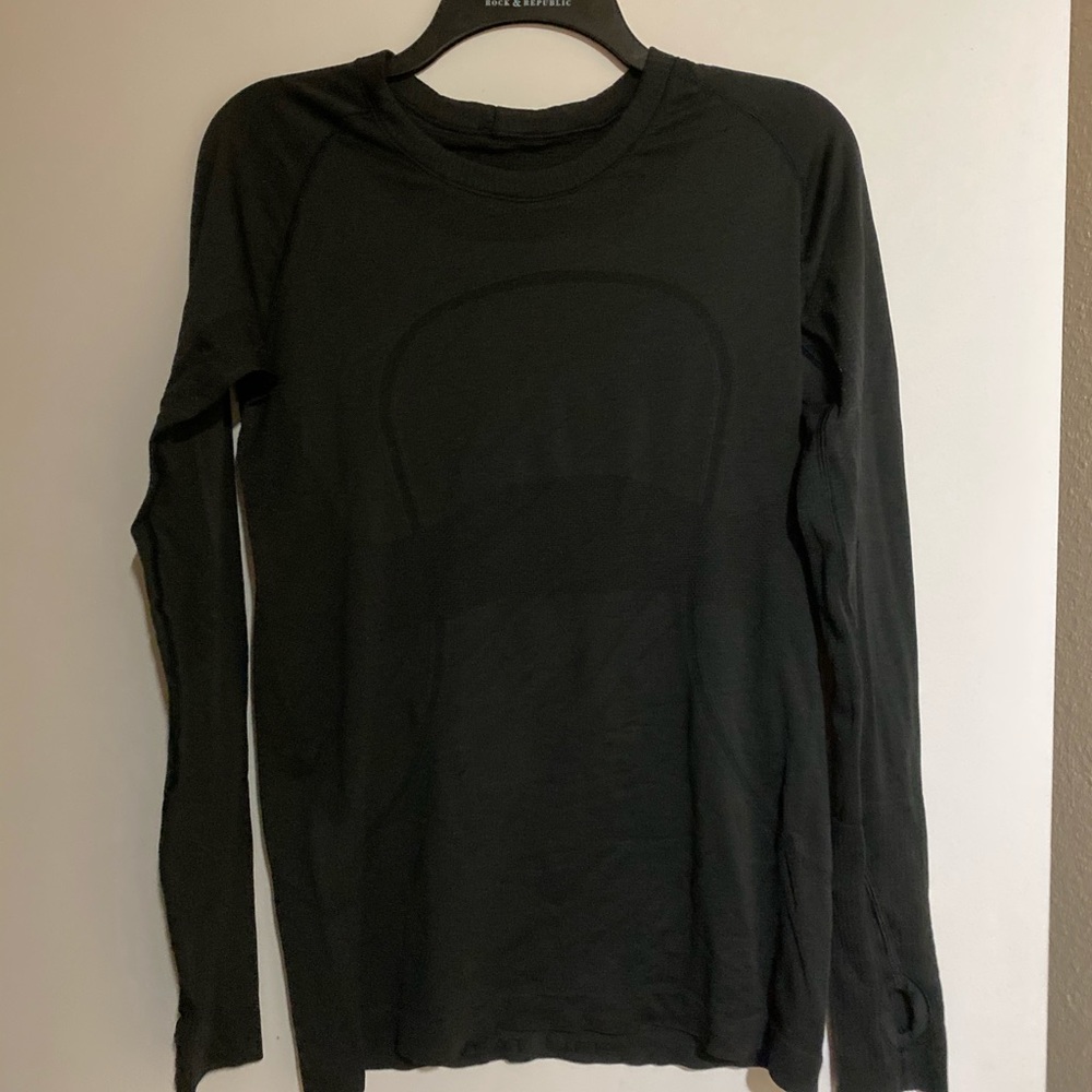 Lululemon Swiftly Tech Long Sleeve Size 10